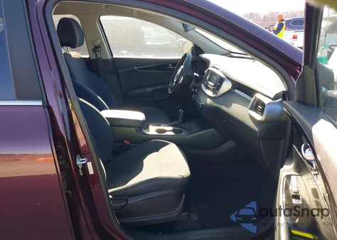 2016 Kia Sorento 2.4L Lx z USA, uszkodzony, nr VIN 5XYPG4A38GG128209